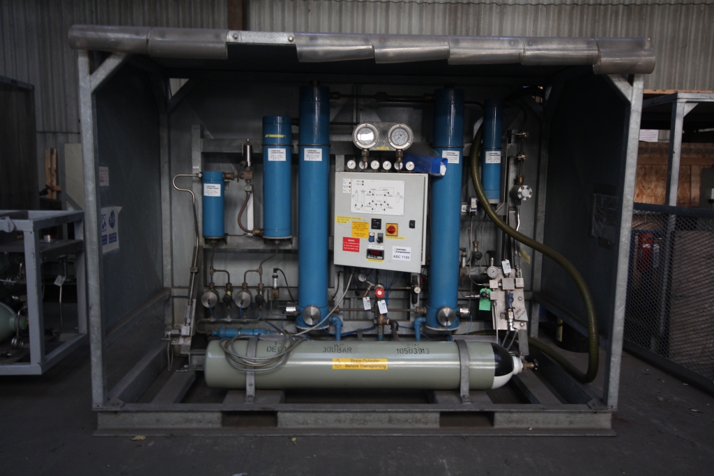 Bentley BD127-EP380 breathing air dryer